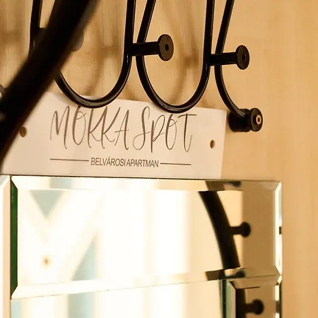 Mokka Spot Belvarosi Lägenhet